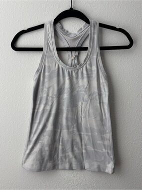 Lululemon Light Gray Camo Racerback Tank Top - Women